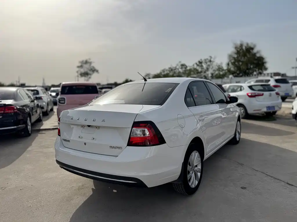 Skoda Rapid 2019 1.5L AT Comfort VI