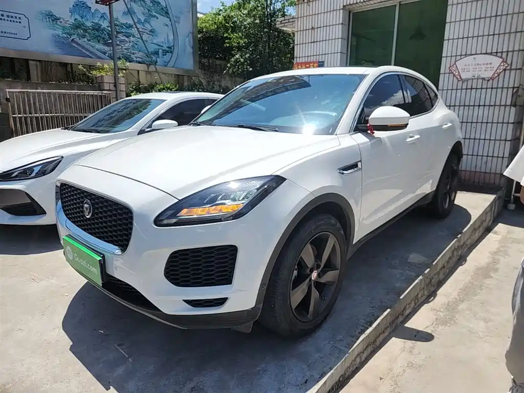 Jaguar E-PACE 2020