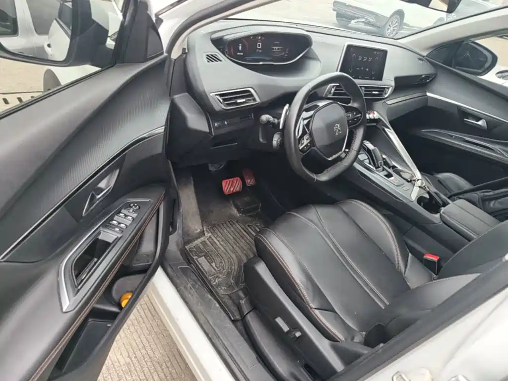 Peugeot 4008 — миниатюра 16