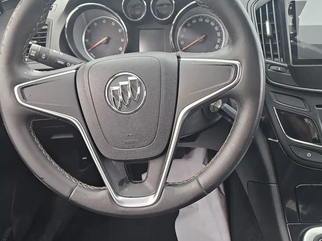 Buick Regal — миниатюра 8