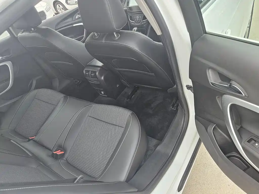 Buick Regal — миниатюра 14