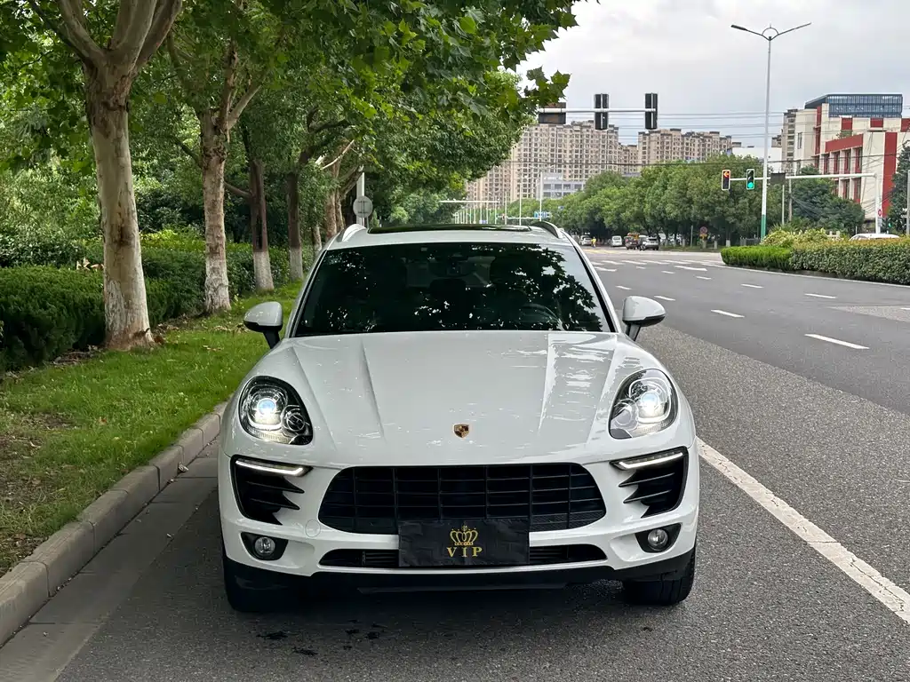 Porsche Macan — миниатюра 2