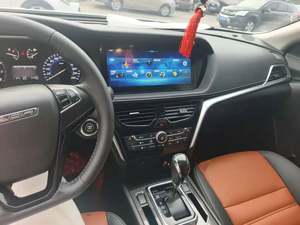 Venucia T90 — миниатюра 10