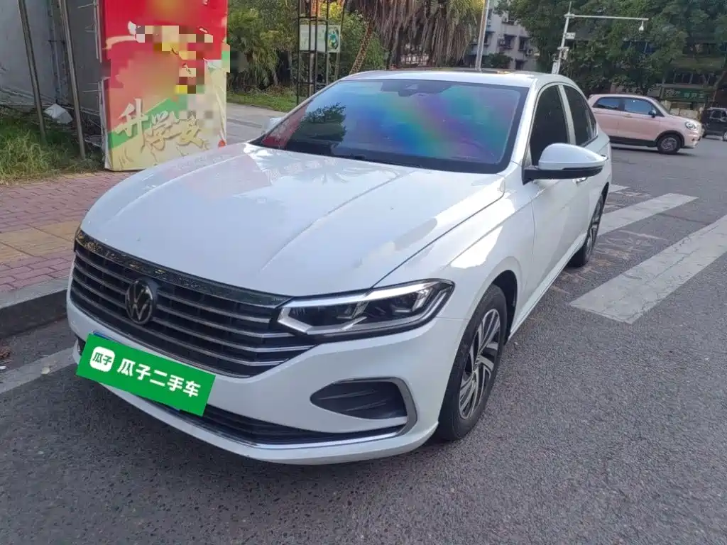 Volkswagen Lavida — миниатюра 2