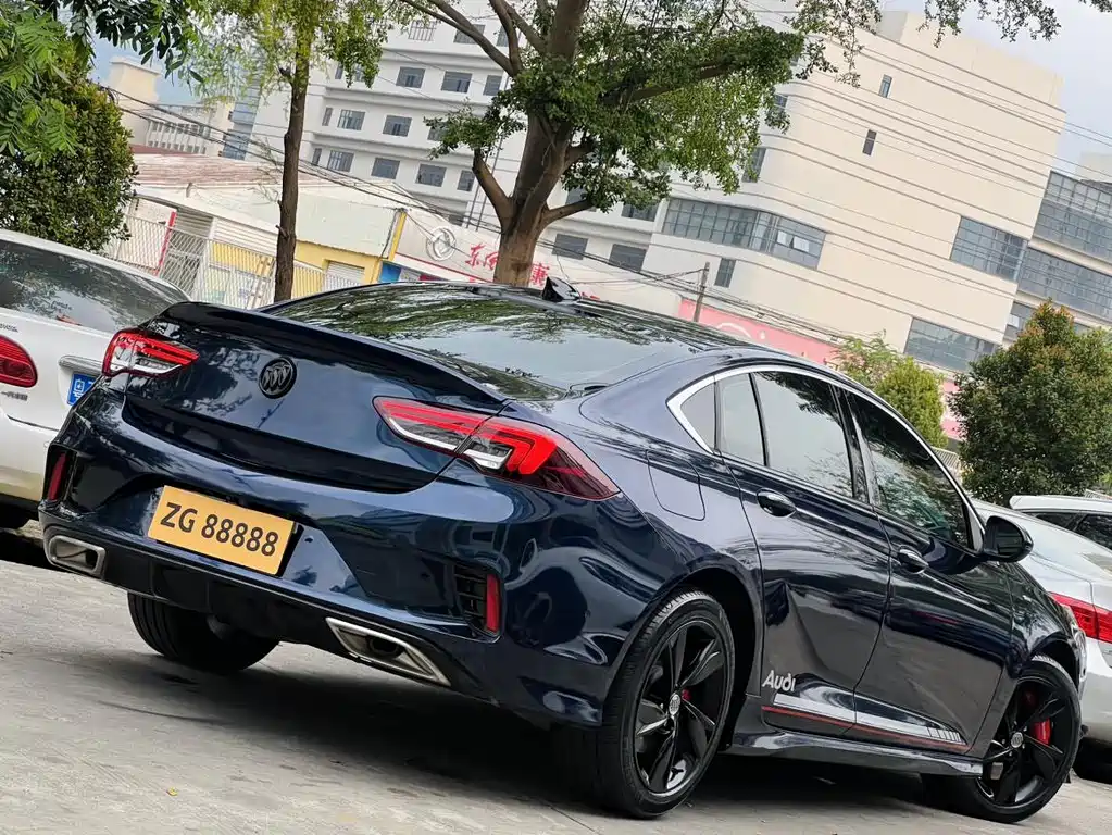 Buick Regal — миниатюра 7