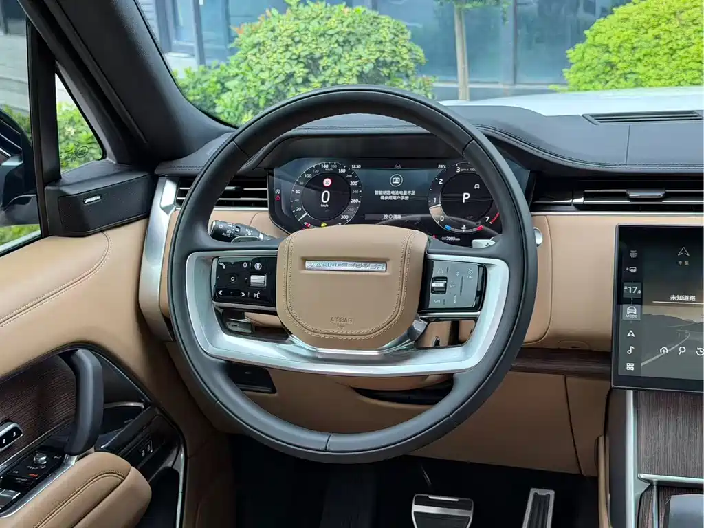 Land Rover Range Rover — миниатюра 9