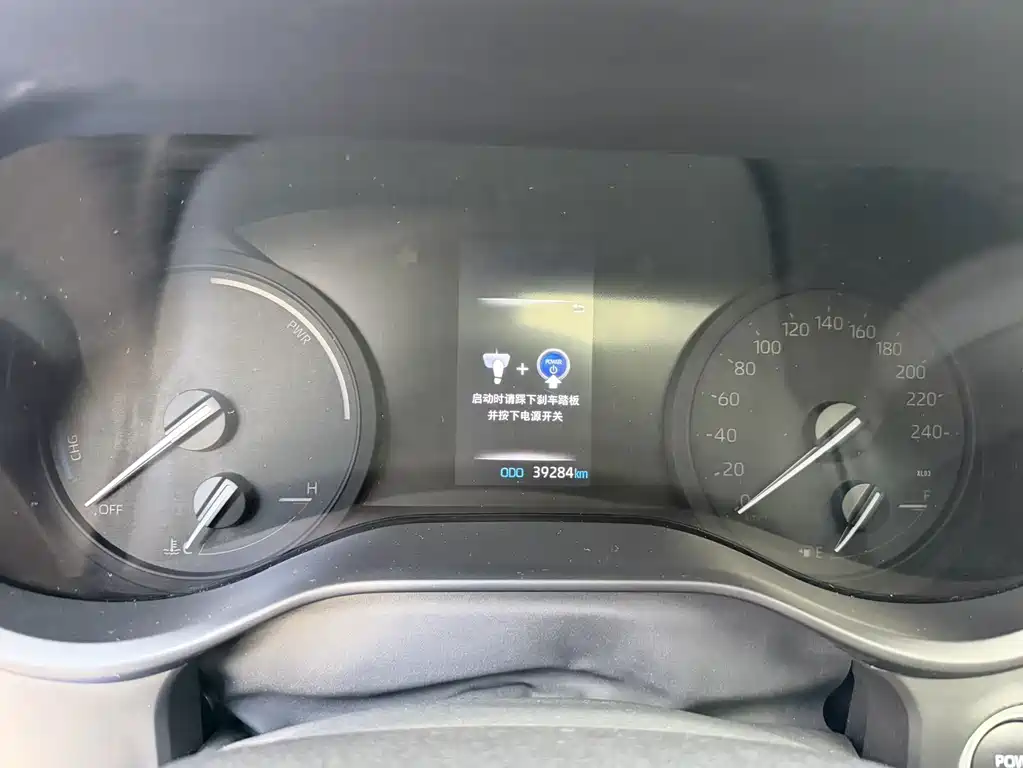 Toyota Sienna — миниатюра 9