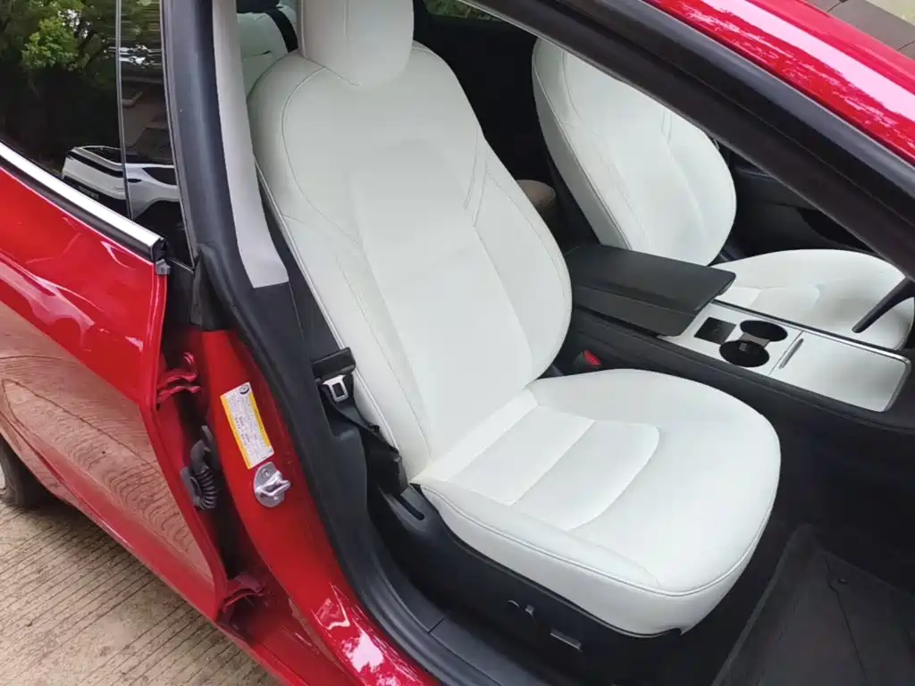 Tesla Model 3 — миниатюра 20