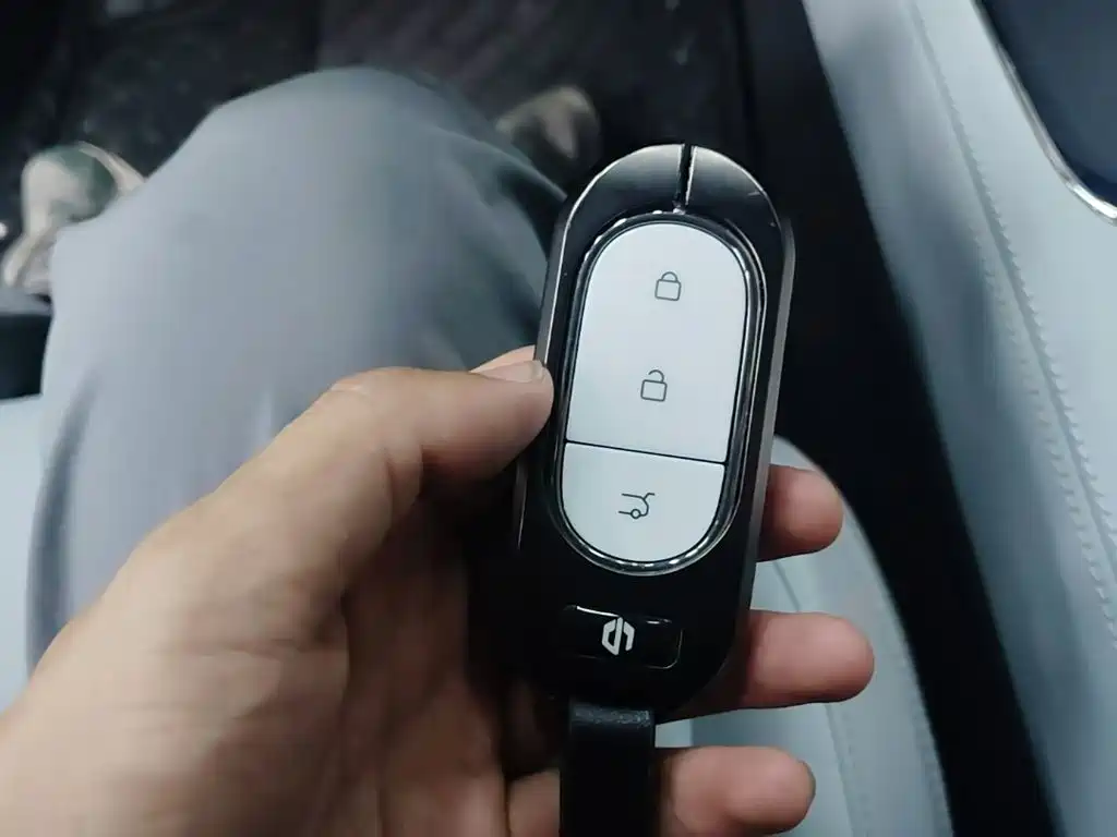 Leapmotor Leapmotor C01 — миниатюра 9