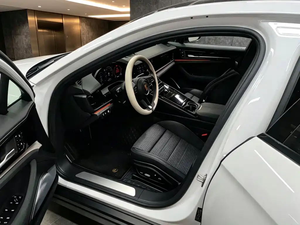 Porsche Panamera — миниатюра 5