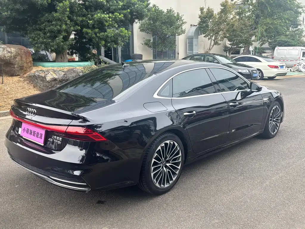 Audi A7L — миниатюра 17