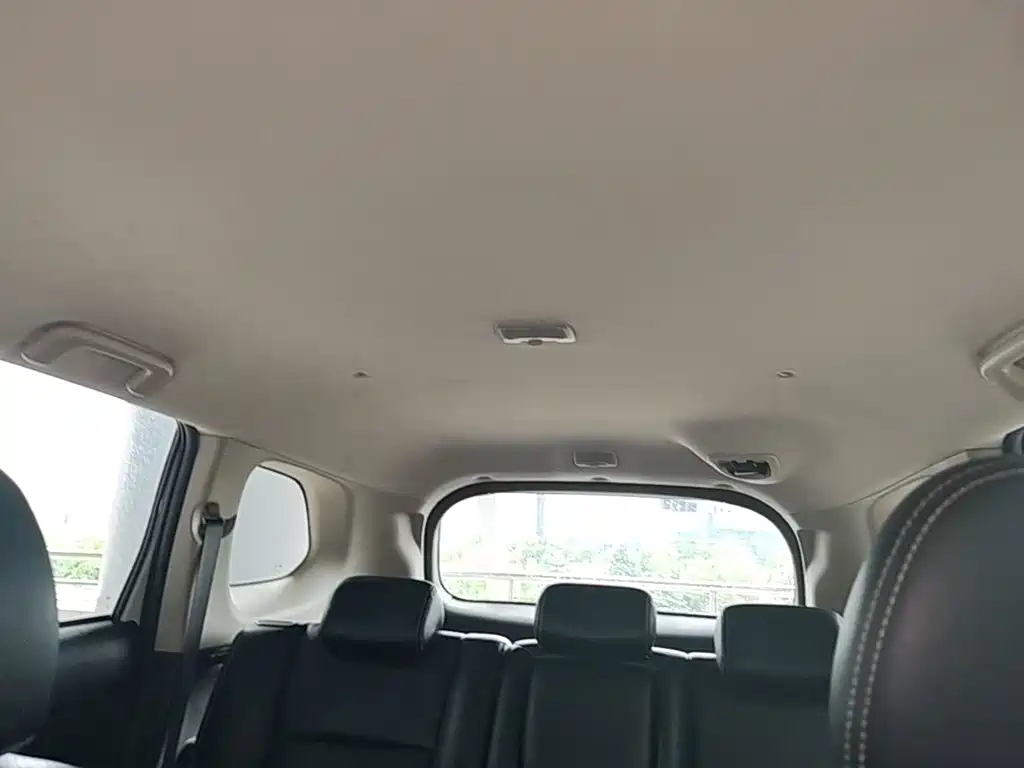 Mitsubishi Outlander — миниатюра 18