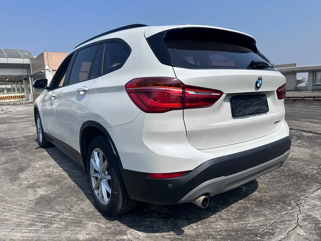 BMW X1 — миниатюра 11