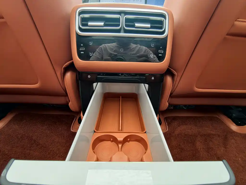 Li Auto Li L6 — миниатюра 10
