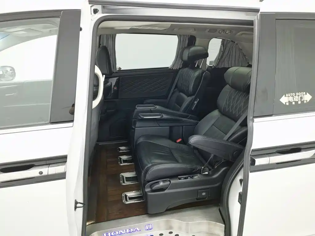 Honda Elysion — миниатюра 15