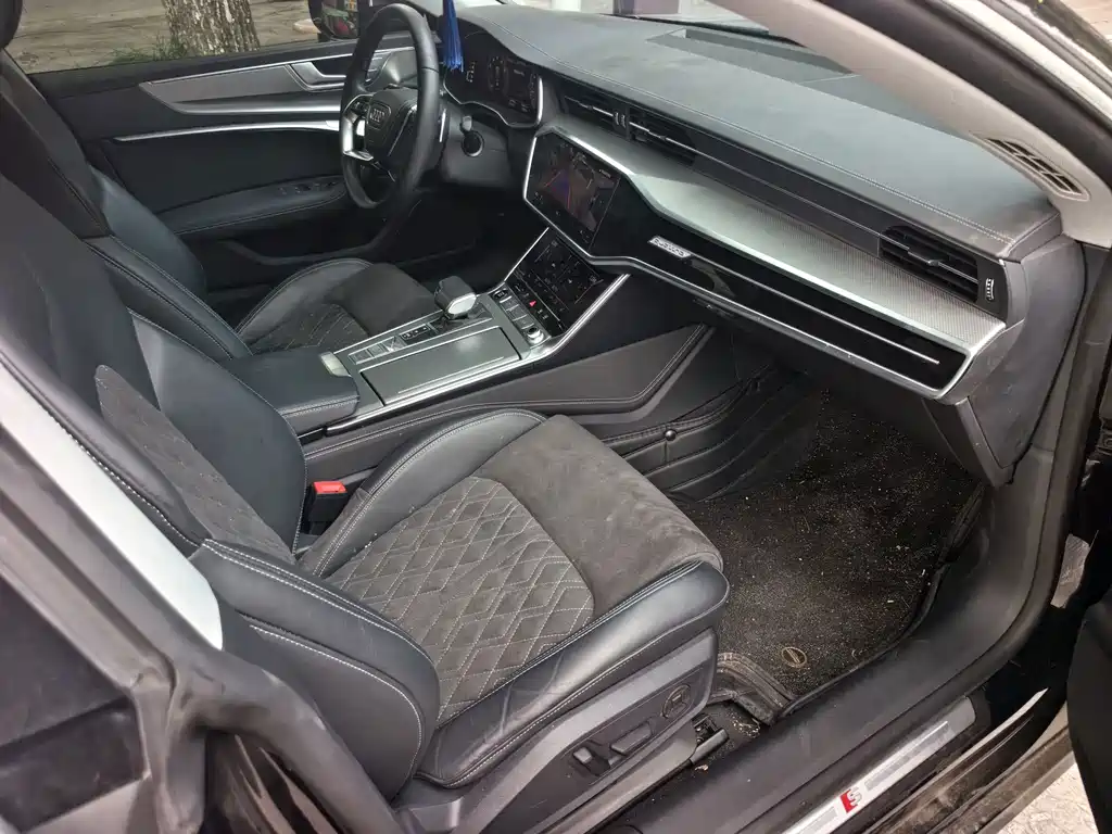Audi A7L — миниатюра 9