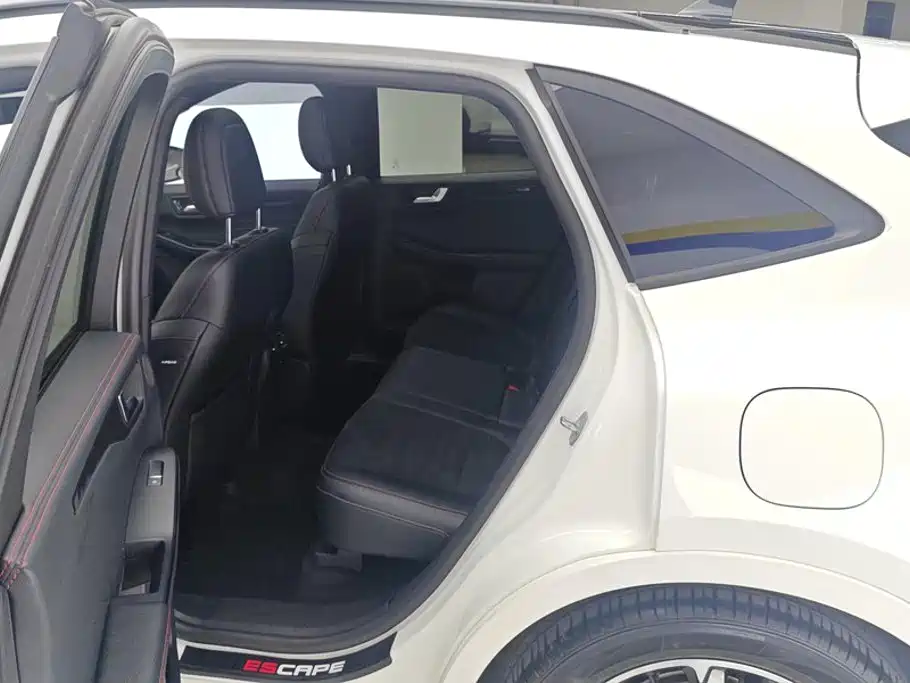 Ford Escape — миниатюра 11