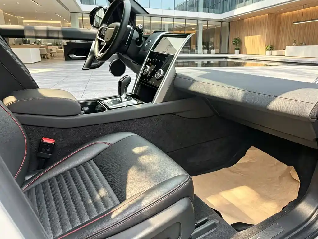 Land Rover Discovery Sport — миниатюра 4
