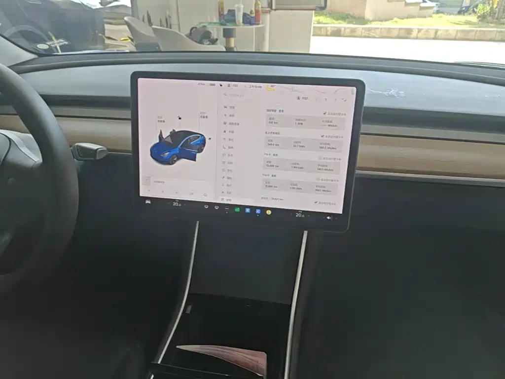 Tesla Model 3 — миниатюра 13