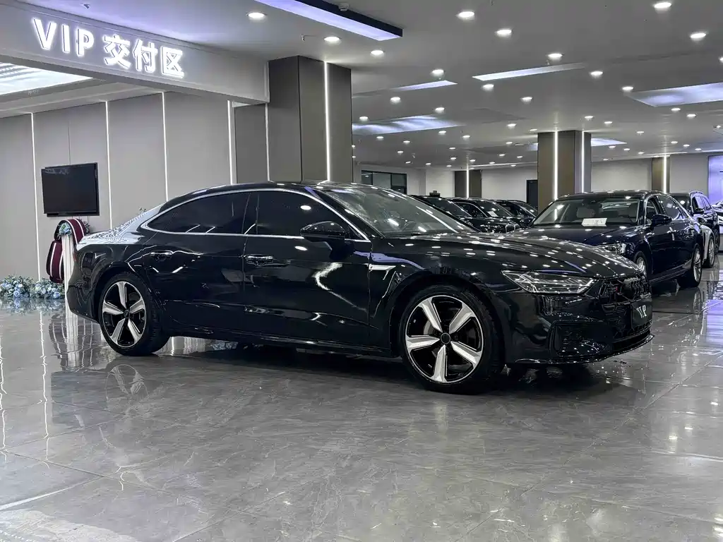 Audi A7L 2024 45TFSI S-line