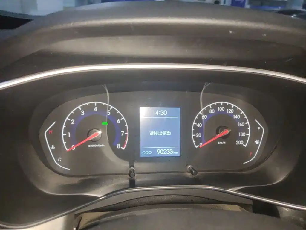 BAIC X3 — миниатюра 8