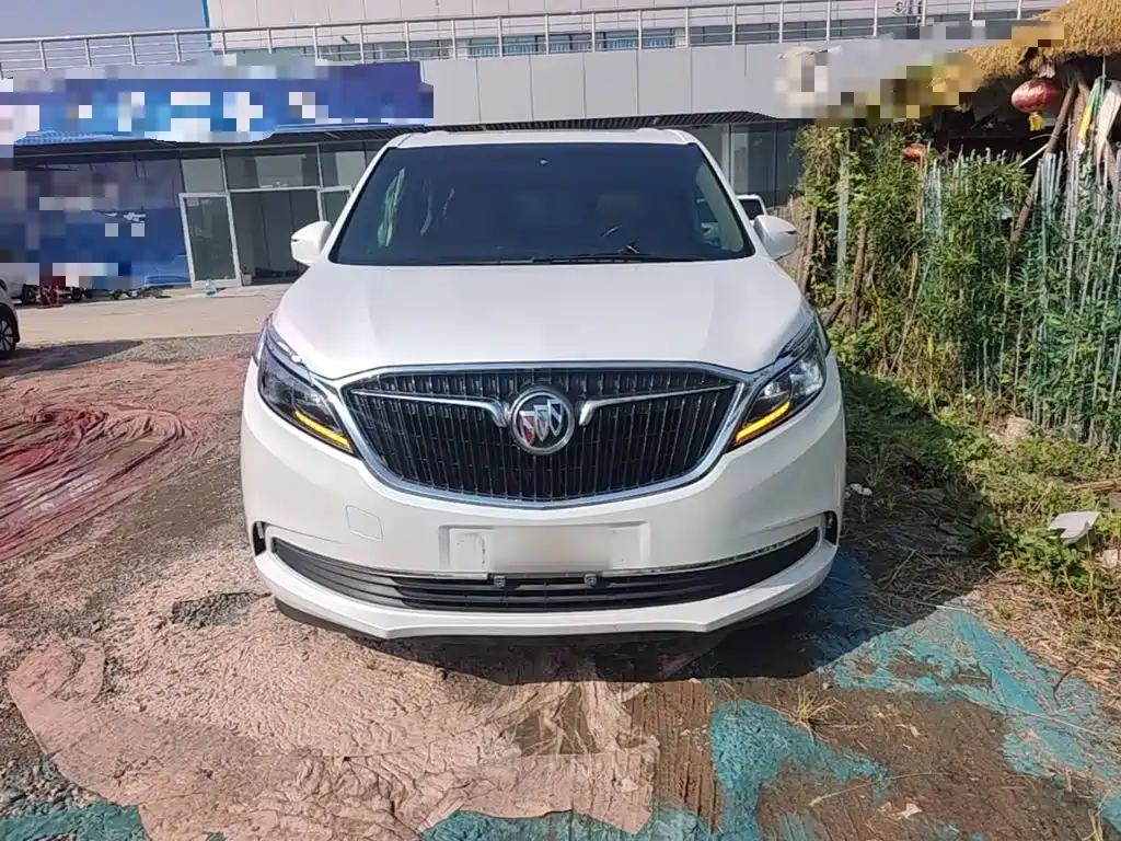 Buick GL8 — миниатюра 3