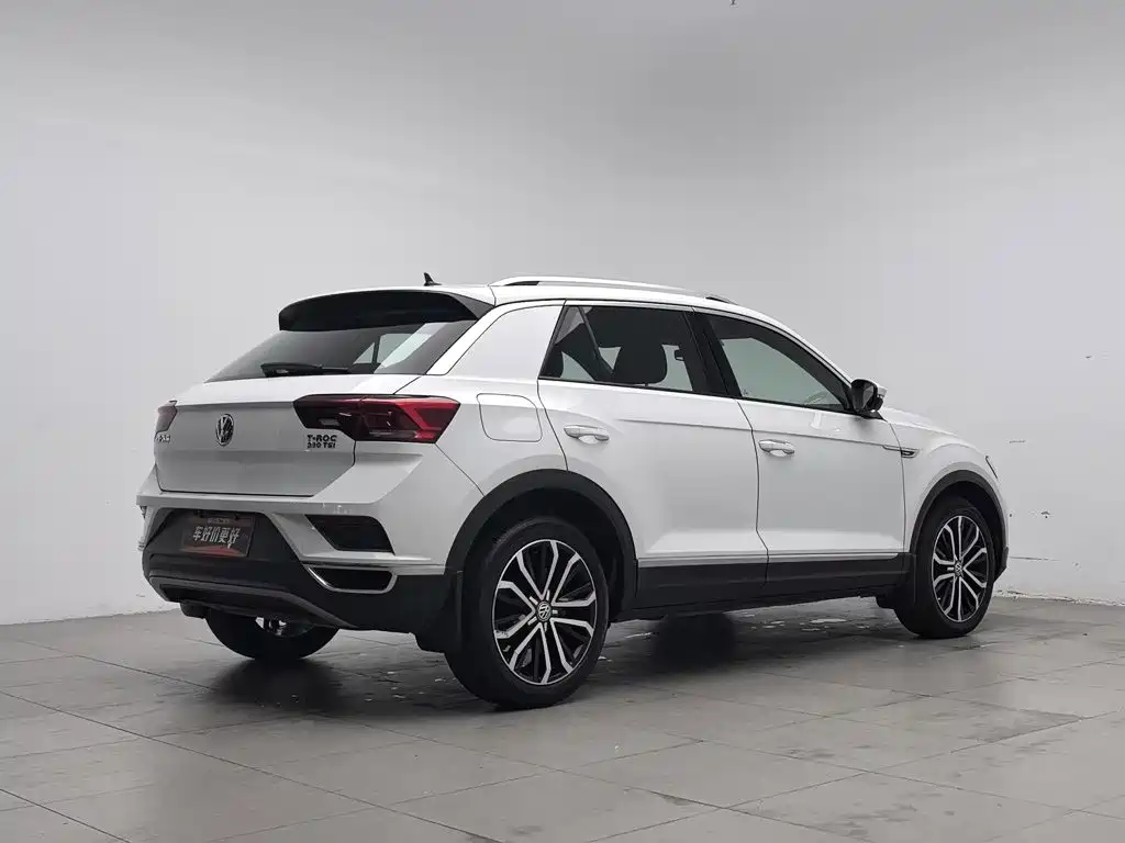 Volkswagen T-Roc — миниатюра 2