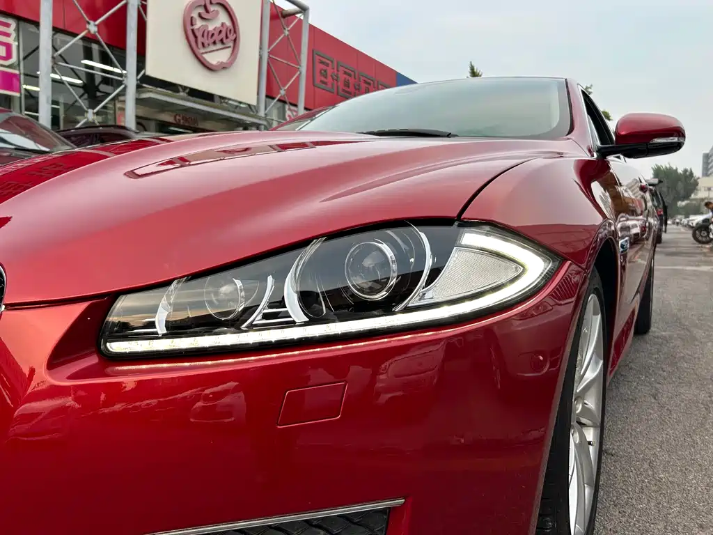 Jaguar XF — миниатюра 22