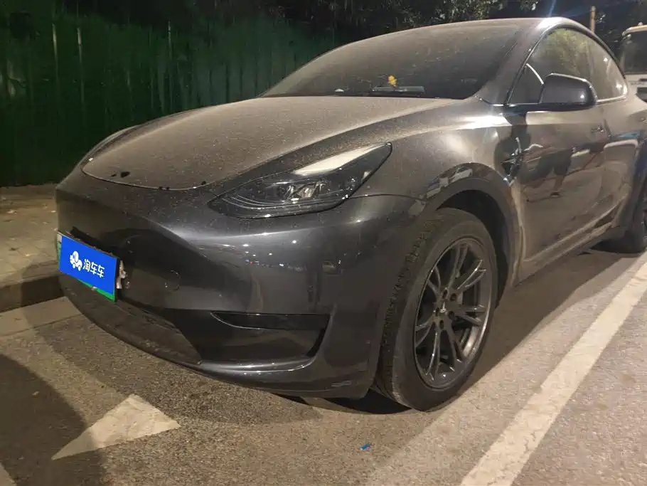 Tesla Model Y 2024 RWD Drive Dynamic Edition