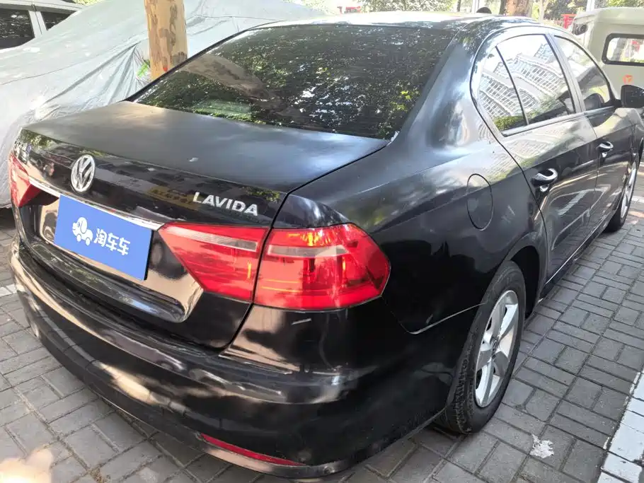 Volkswagen Lavida — миниатюра 3
