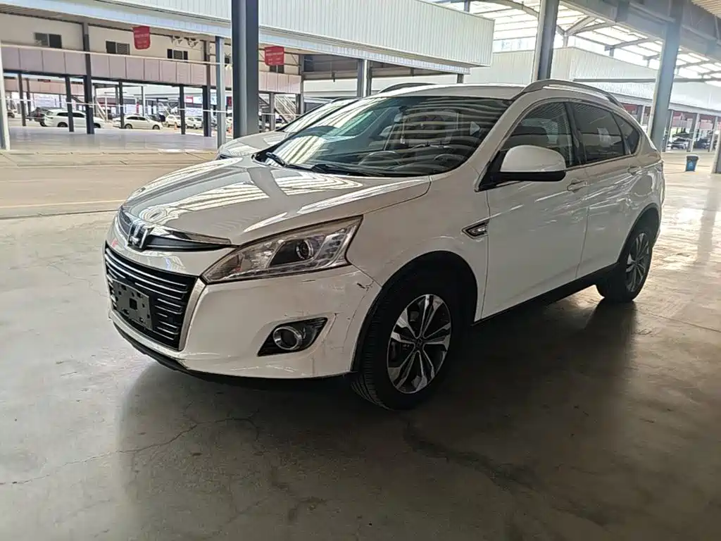Luxgen U6