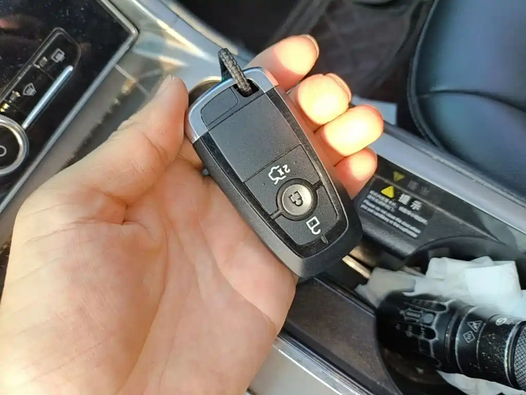 Ford Mondeo — миниатюра 9