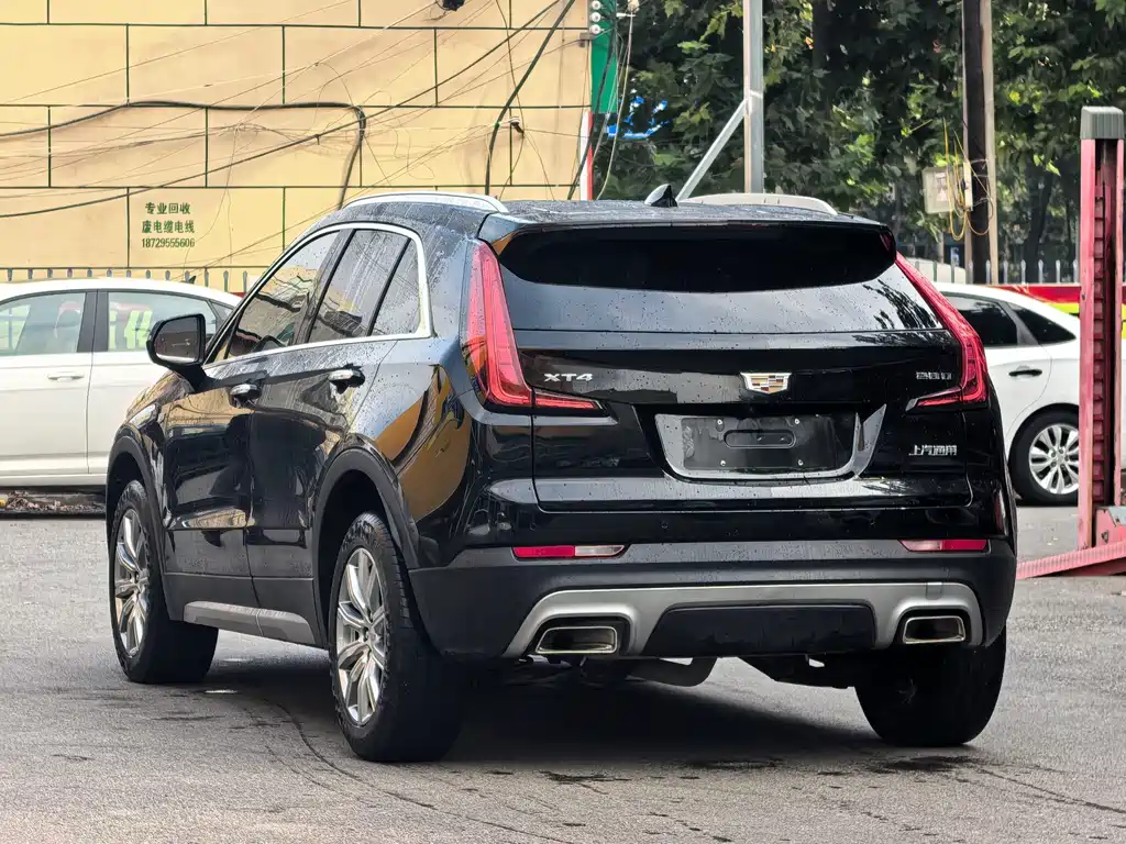 Cadillac XT4 — миниатюра 5
