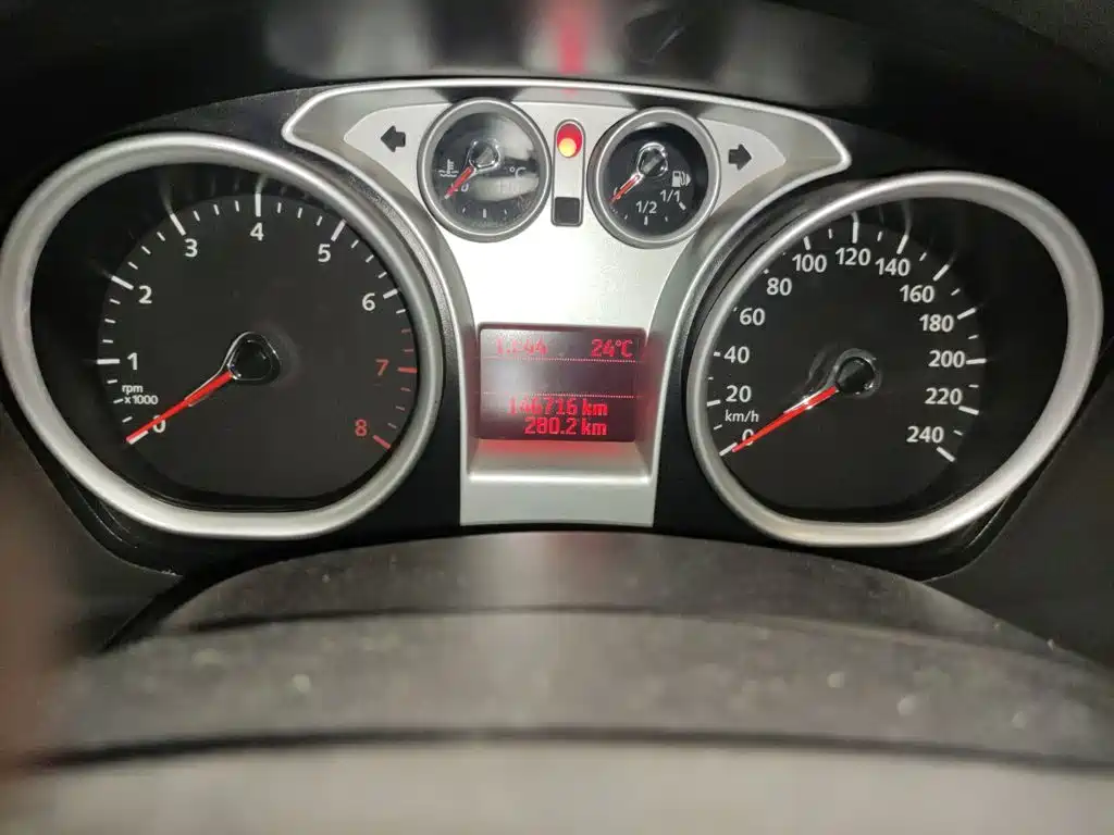 Ford Focus — миниатюра 8