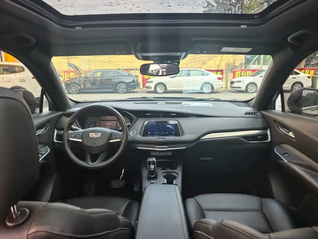 Cadillac XT4 — миниатюра 3