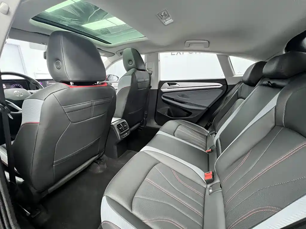 Volkswagen Lamando — миниатюра 16