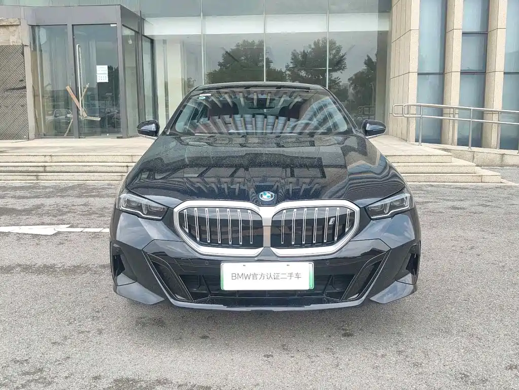 BMW i5 2025 eDrive 35L M Sport