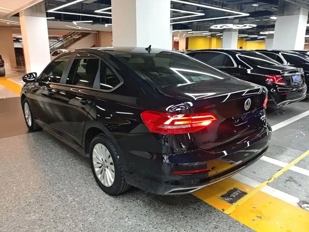 Volkswagen Lavida — миниатюра 5