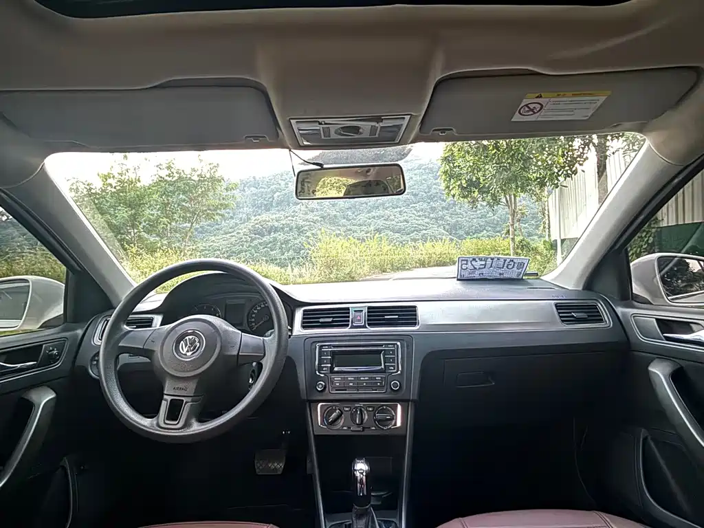 Volkswagen Santana — миниатюра 8
