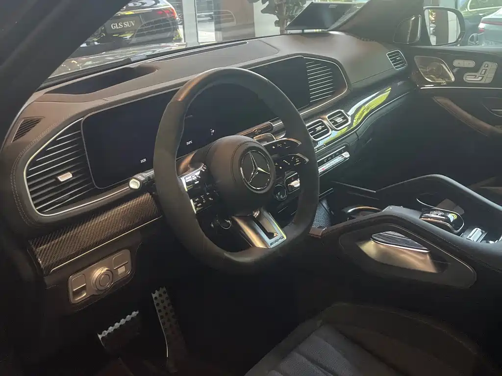 Mercedes-Benz GLS AMG — миниатюра 11
