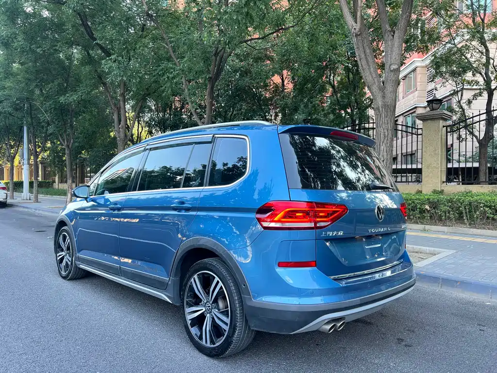 Volkswagen Touran — миниатюра 15
