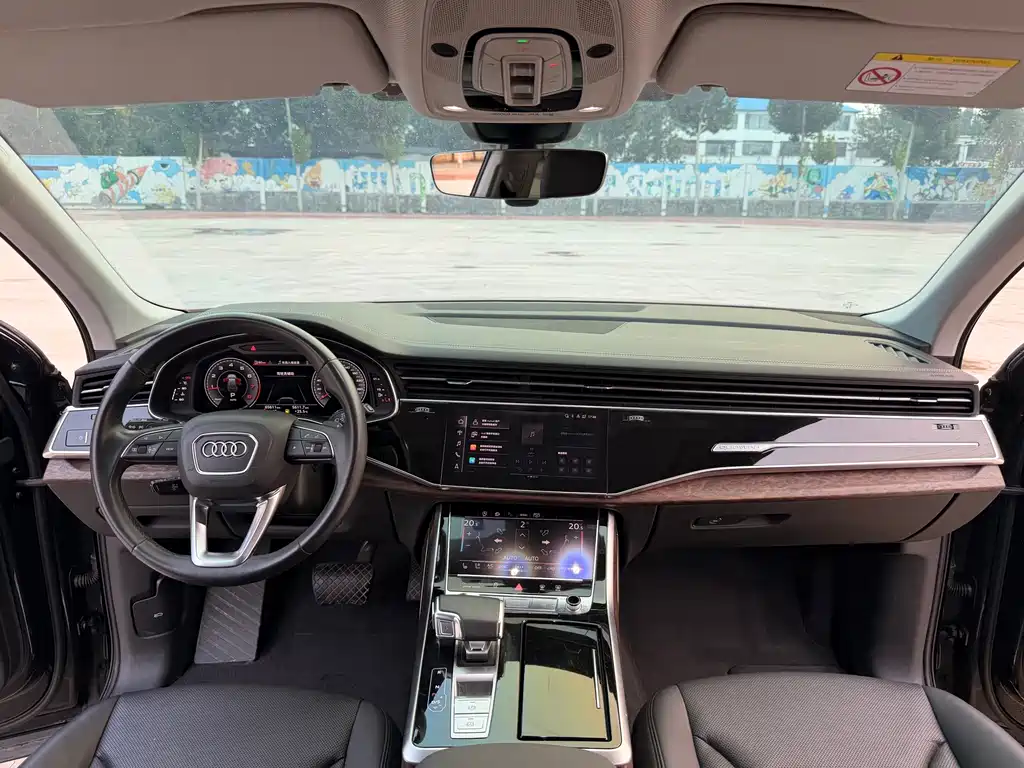 Audi Q7 — миниатюра 12