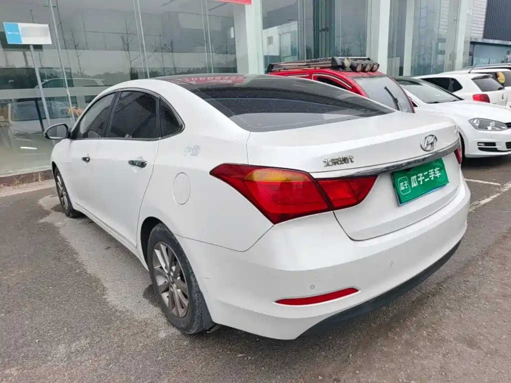 Hyundai Mistra — миниатюра 5