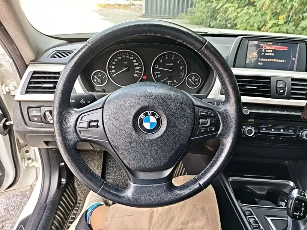 BMW 3 Series — миниатюра 11