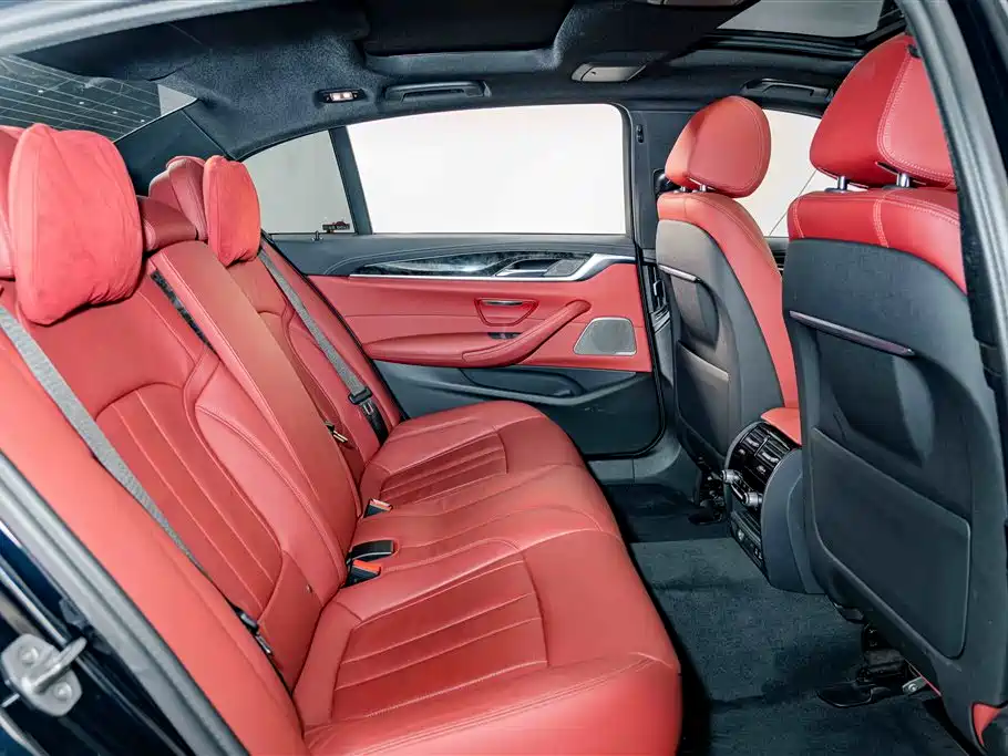 BMW 5 Series — миниатюра 23