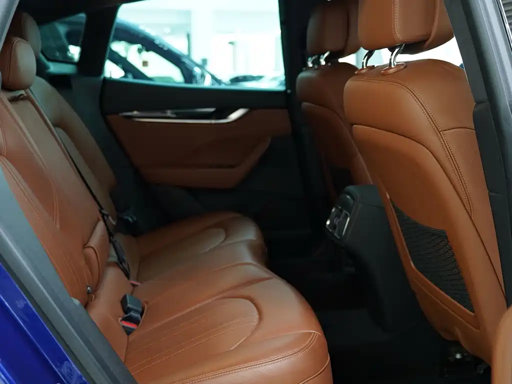 Maserati Levante — миниатюра 11