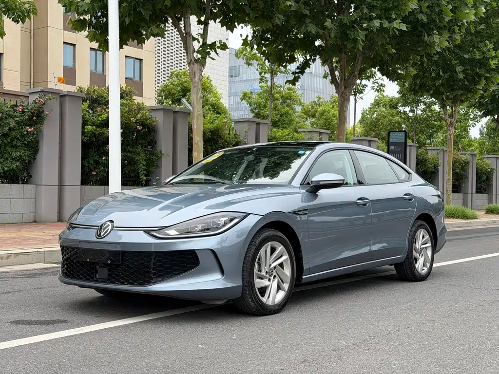 Купить Volkswagen Lamando