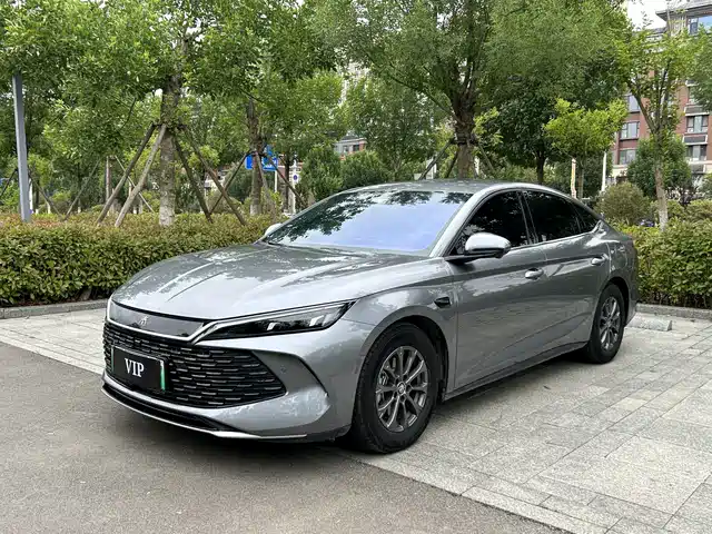 2025 BYD Qin
