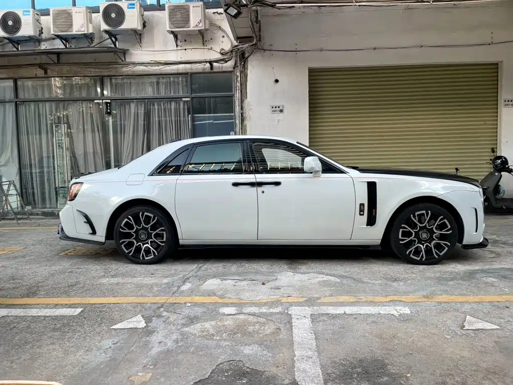 Rolls-Royce Ghost — миниатюра 7