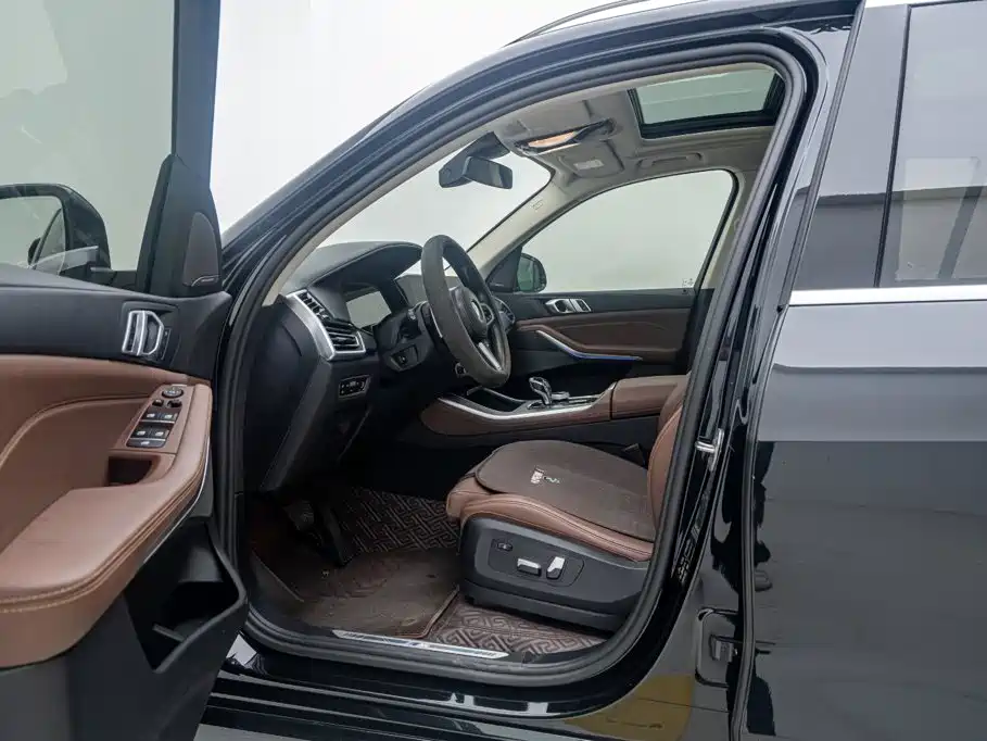 BMW X5 (Import) — миниатюра 17